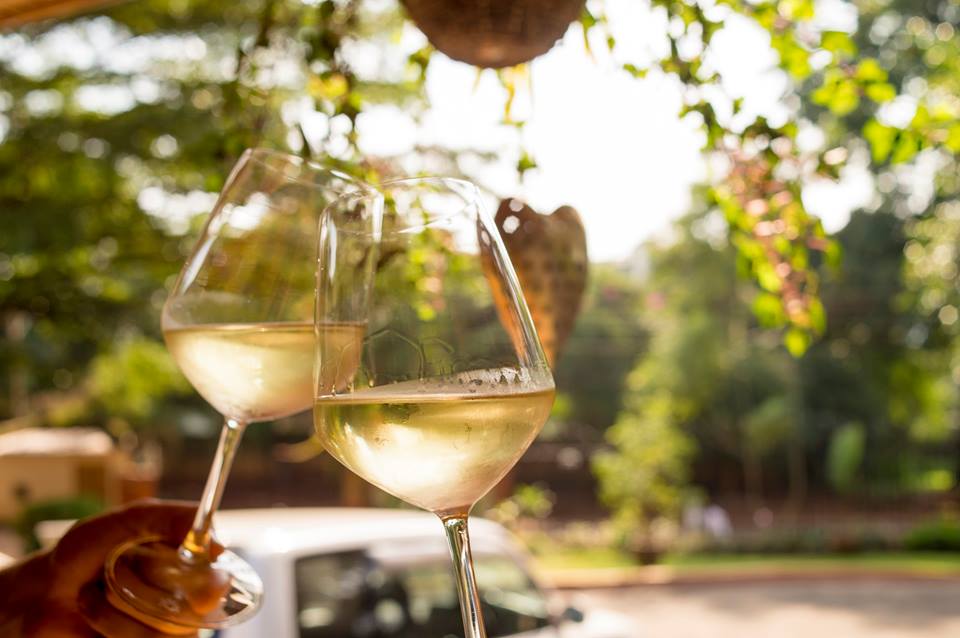 Cantine Divino Restaurant and Bar Kampala Uganda, Good food in Kampala, Food & Drink, Top Bar, Top Restaurant, Lounge, Top Bar and Lounge, Food, Beer, Wine, Spirits, Cocktail bar, Amazing beer prices, Cheap Beer, Great Place to Drink after work , Gins and local beers, grilled food and wood-fired pizzas, Chatting and Drinking, Chilling with friends and mates, Date night, Eating and Drinking, Private parties, Drinking and Dancing, Cocktail Bar, Lounge Bar, Party Bar, Kampala Pub, Lively DJ nights, Lively Music, Great Beer Drink Out, Tasteful Delicious food in Kampala, Amazing Drinking Joint in Kampala Uganda, Ugabox